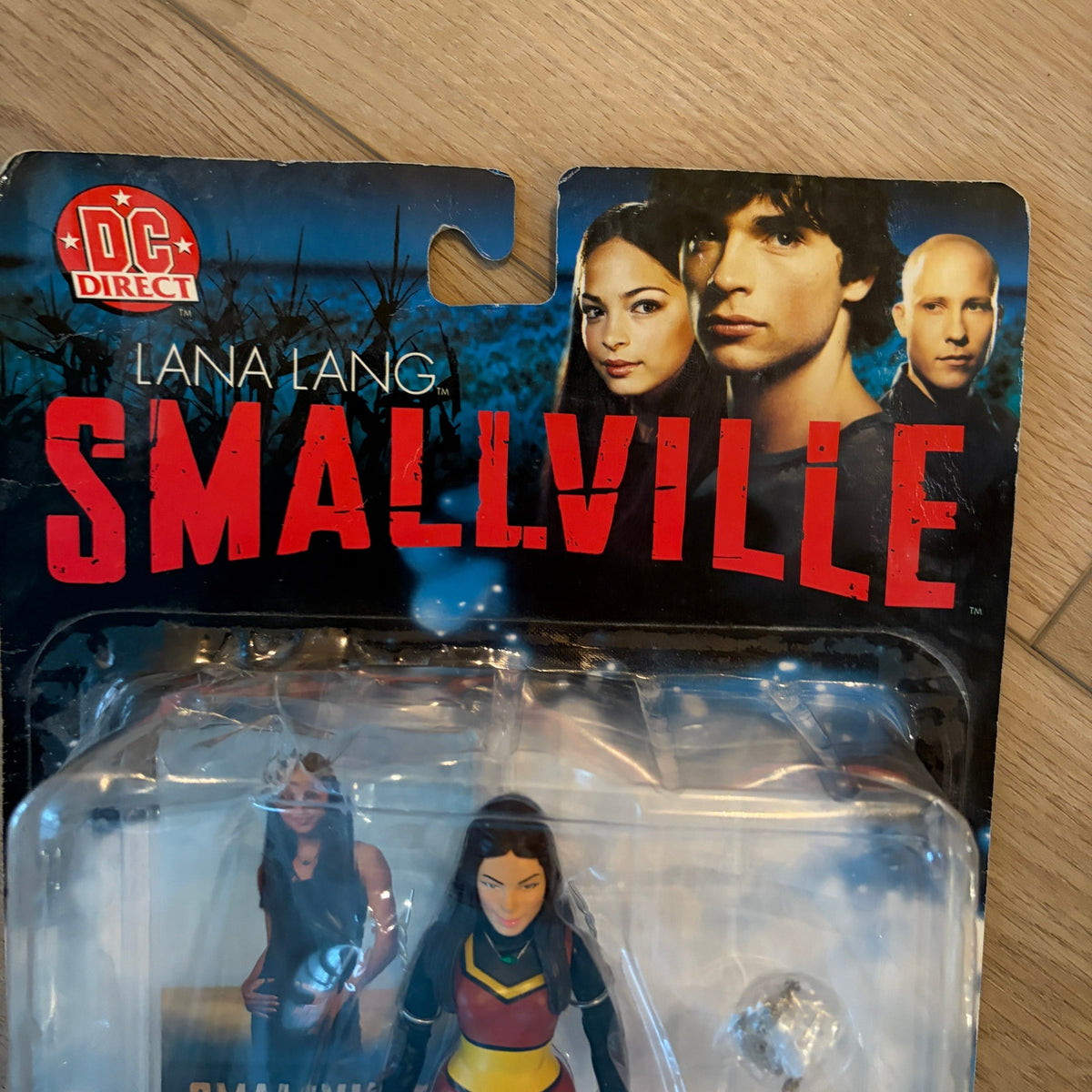 DC Direct Smallville Action Figure Fully Poseable Lana Lang NEW