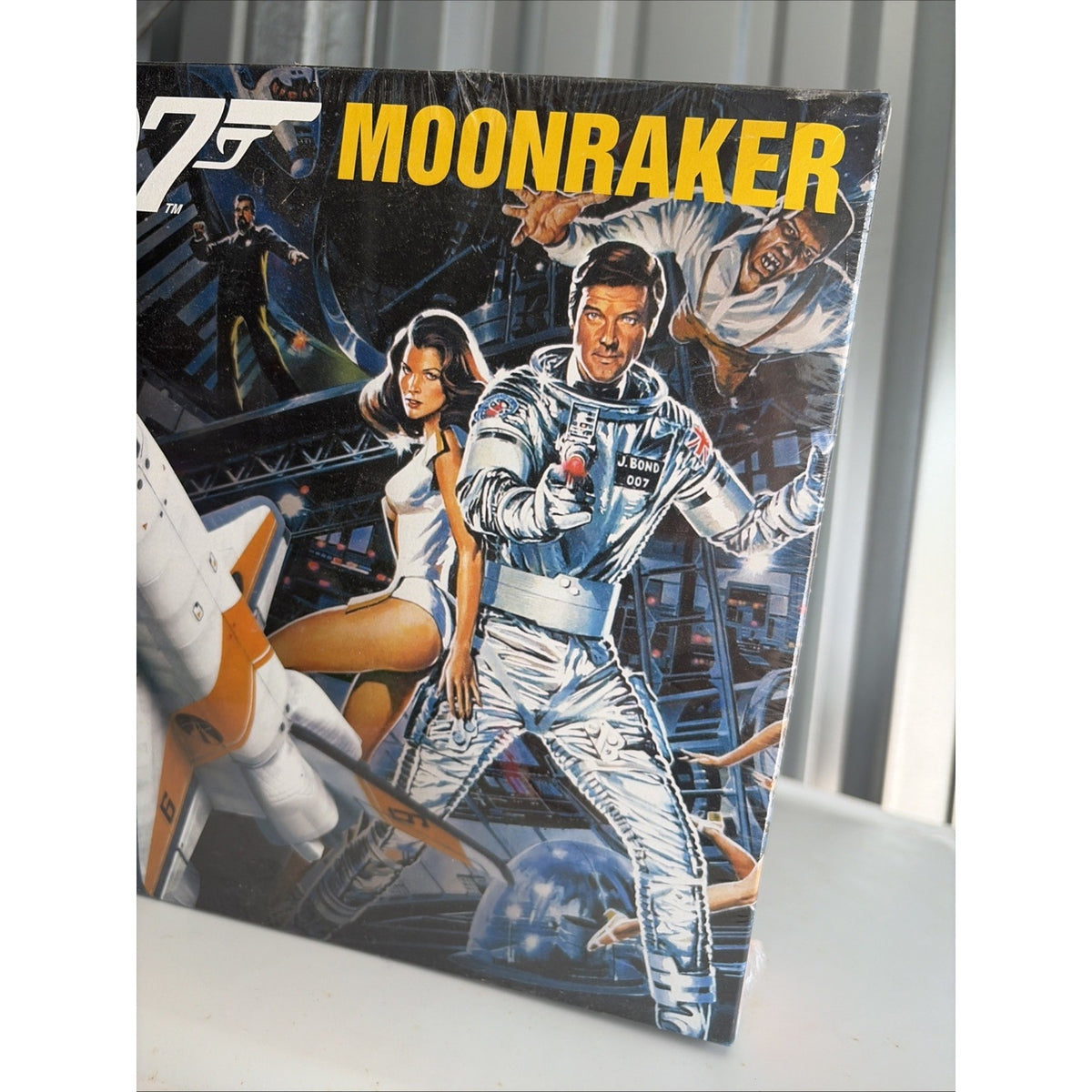 AMT 007 Moonraker 1/200 Scale Model Kit Space Shuttle With Boosters NEW