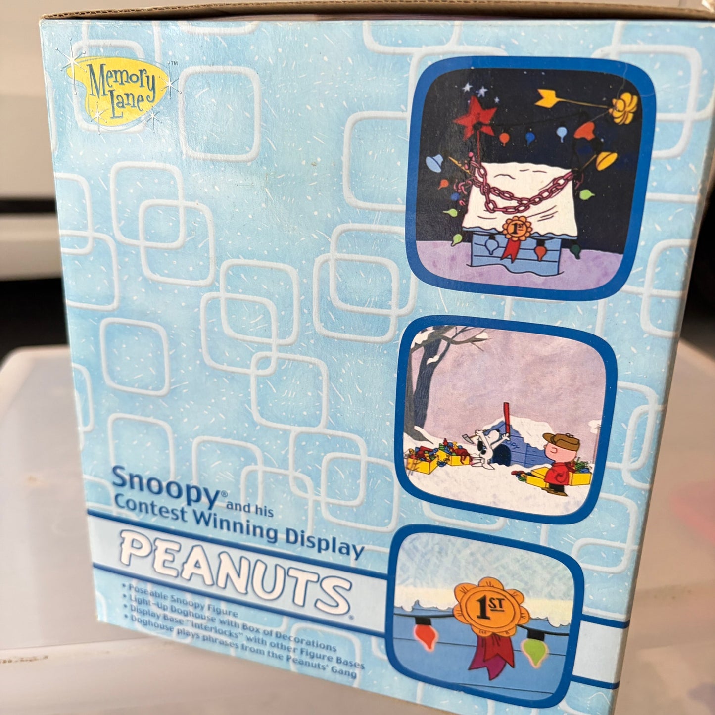 Peanuts Snoopy's Contest Winning Display Playset A Charlie Brown Christmas NEW