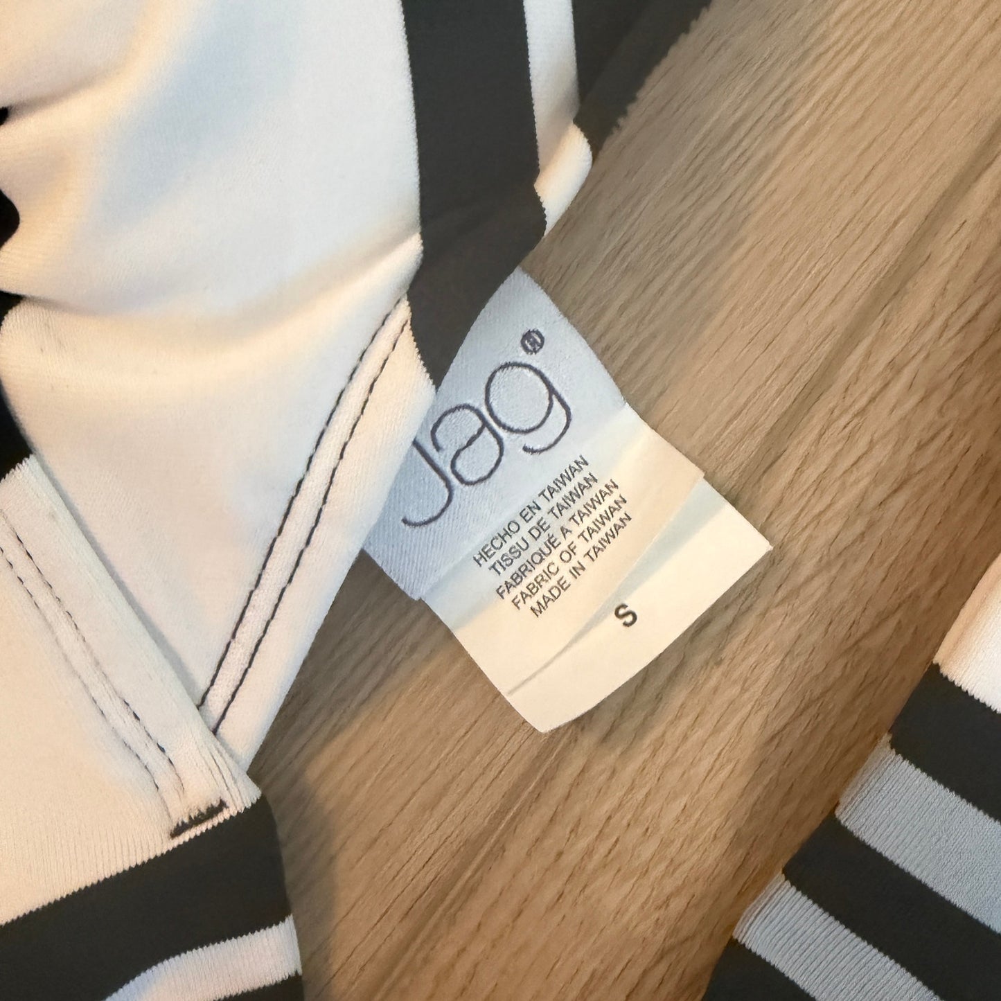 Jag Black, Gray, White Striped Bikini Top Swim Suit Womens Size Small NEW