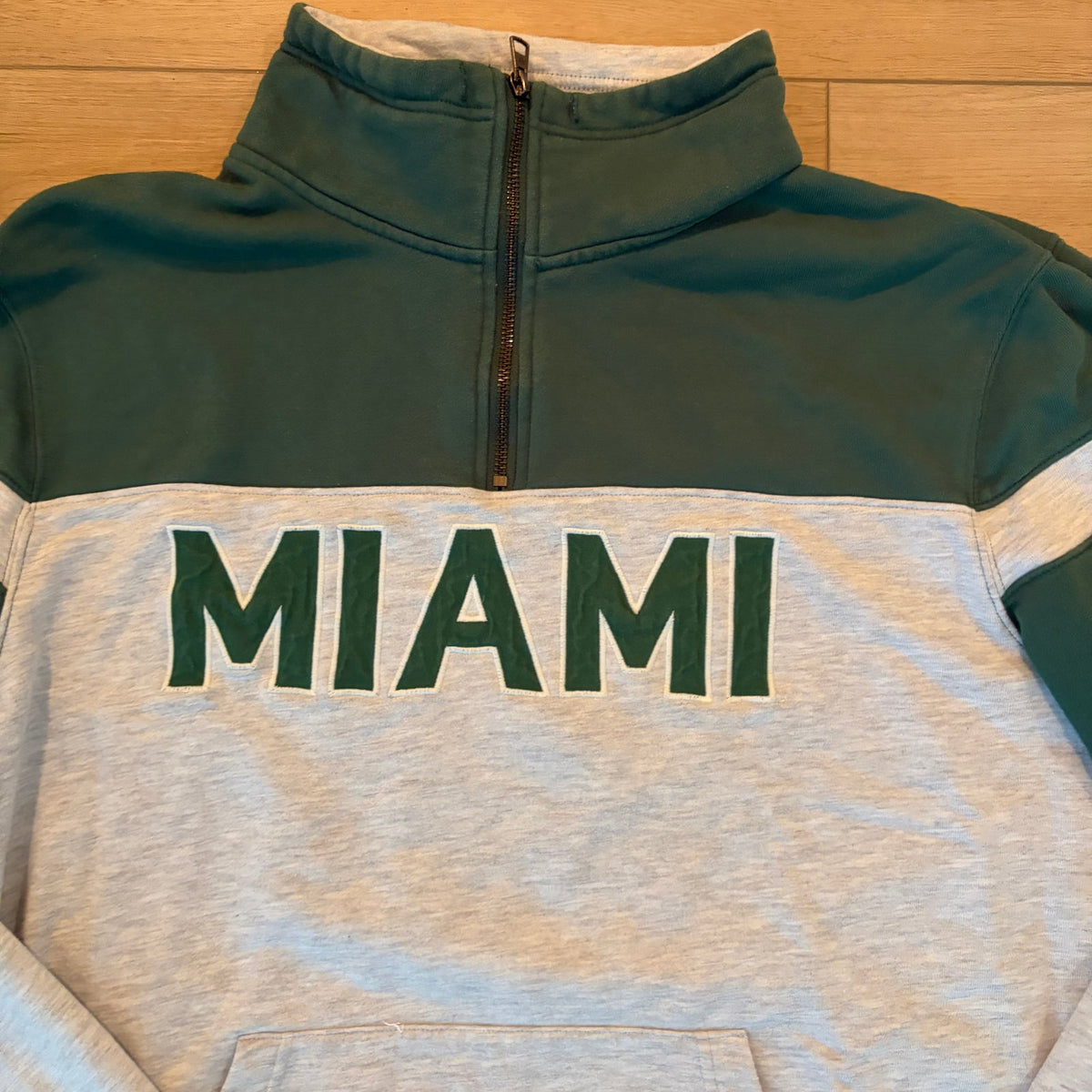 University of Miami Mock Neck 1/4 Zip Pullover Sweatshirt Mens Size XL