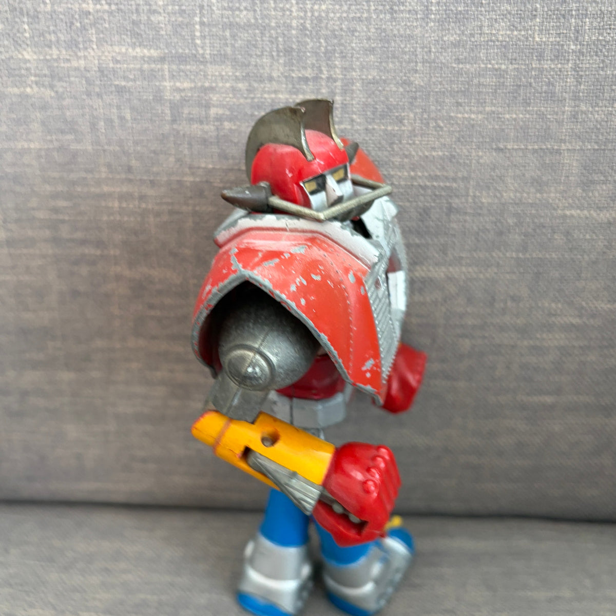 Vintage 1970s Bullmark UFO Warrior Dai Aplon Robot 8" Tall