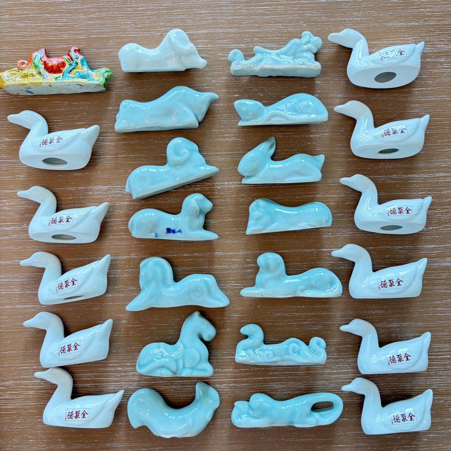 LOT 27 Vintage Chinese Chop Stick Rests Holders White Ducks, Light Blue Zodiac