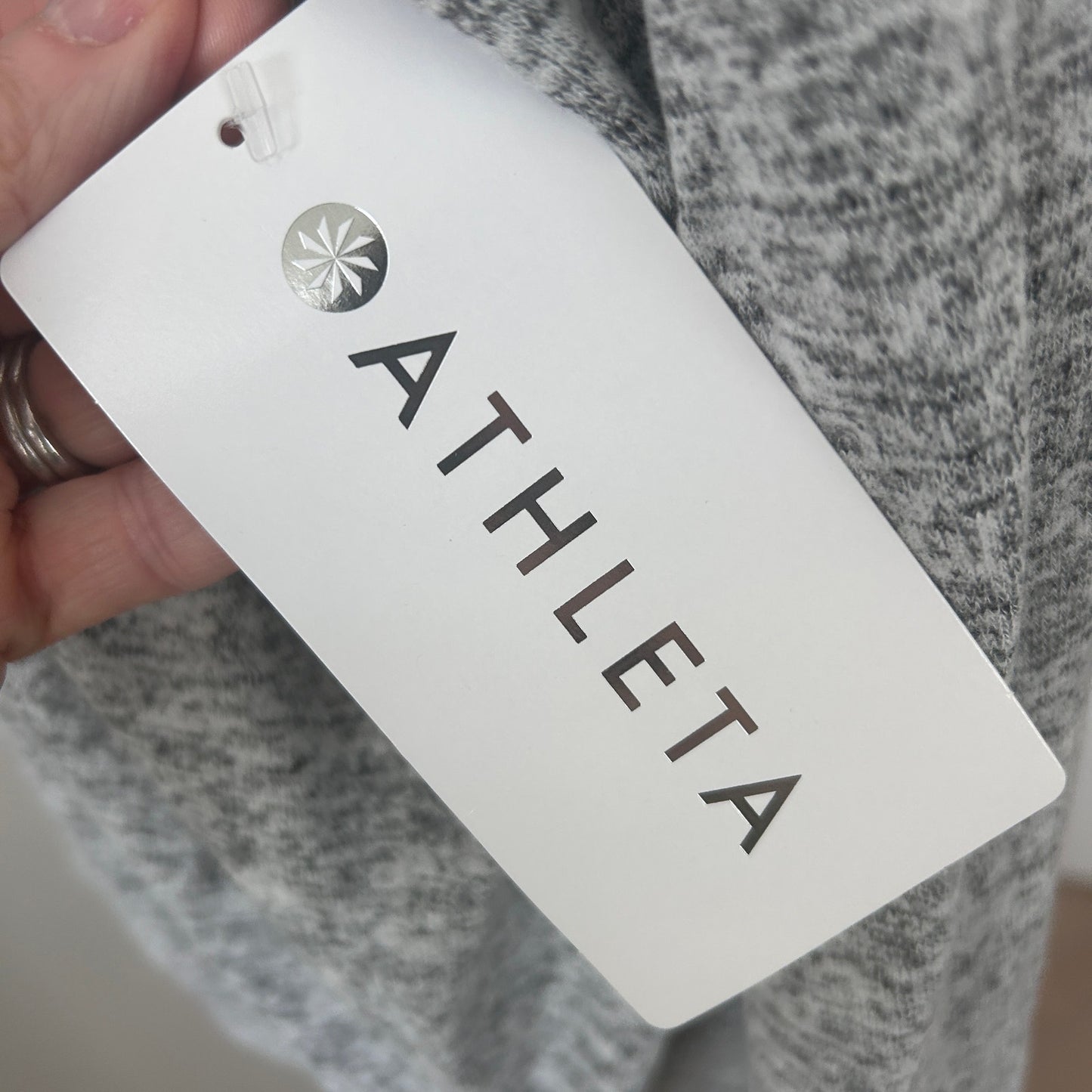 Athleta Heather Gray Mindful Pullover Womens Size Small NEW