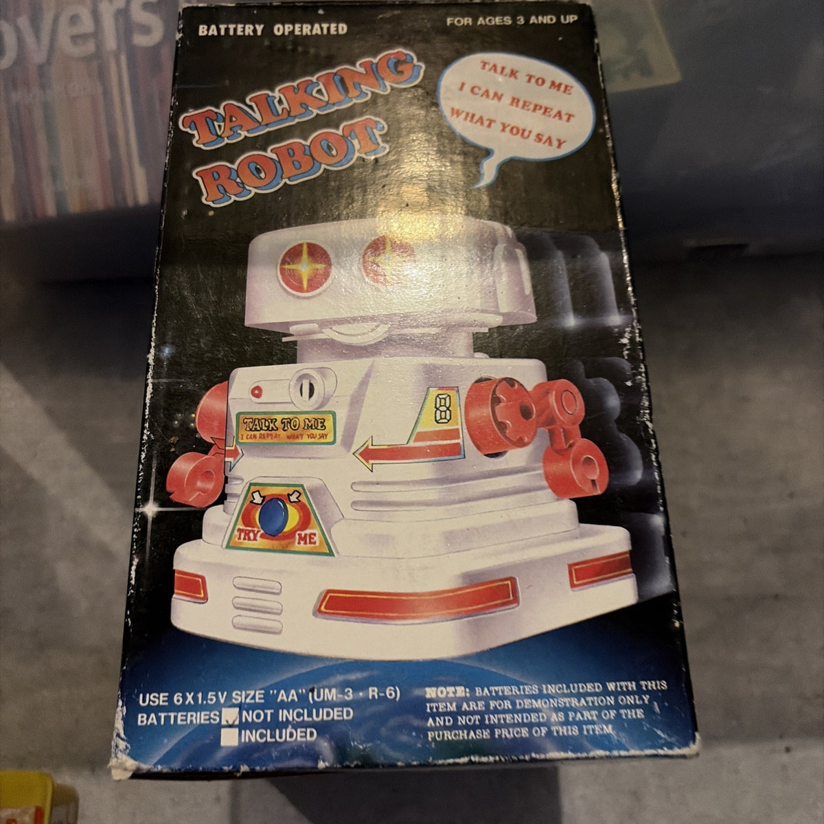 Vintage Chain Fong Toys Talk To Me Talking Robot Toy Battery Operated NEW