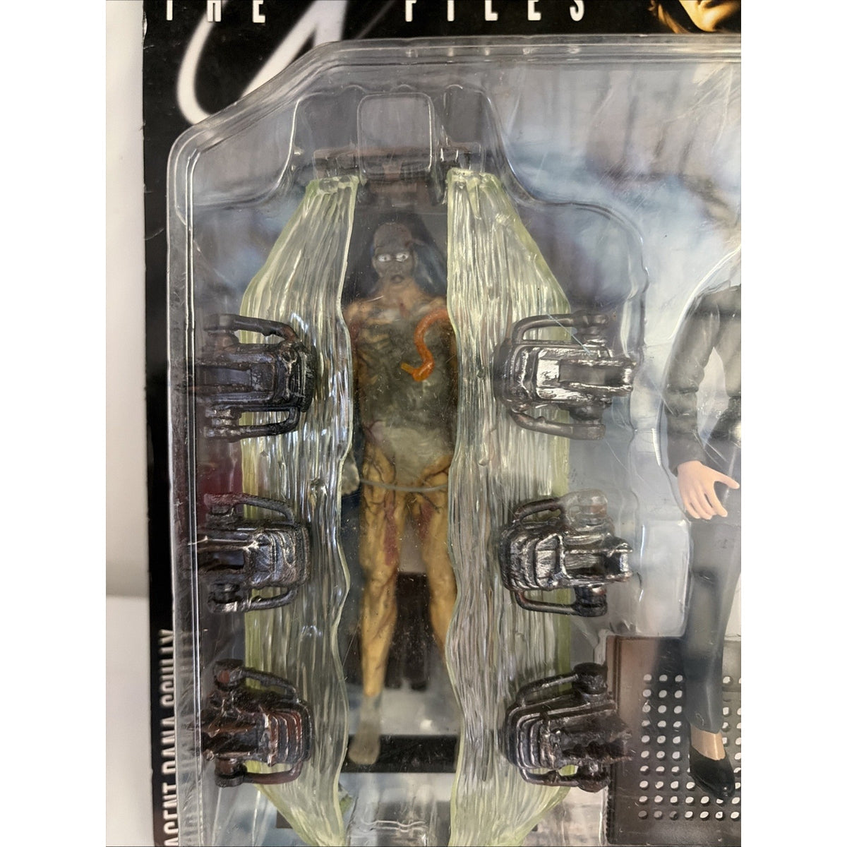 McFarlane Toys The X Files Agent Dana Scully w/ Suit And Case Action Figure