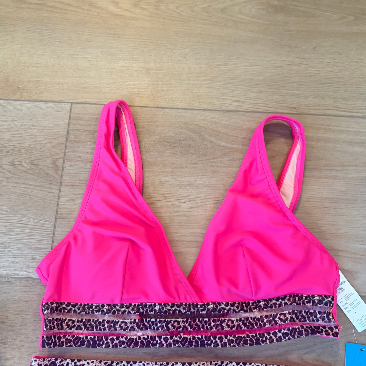Cupshe Hot Pink and Cheetah Two-Piece Swim Suit Bikini Womens Size Medium NEW