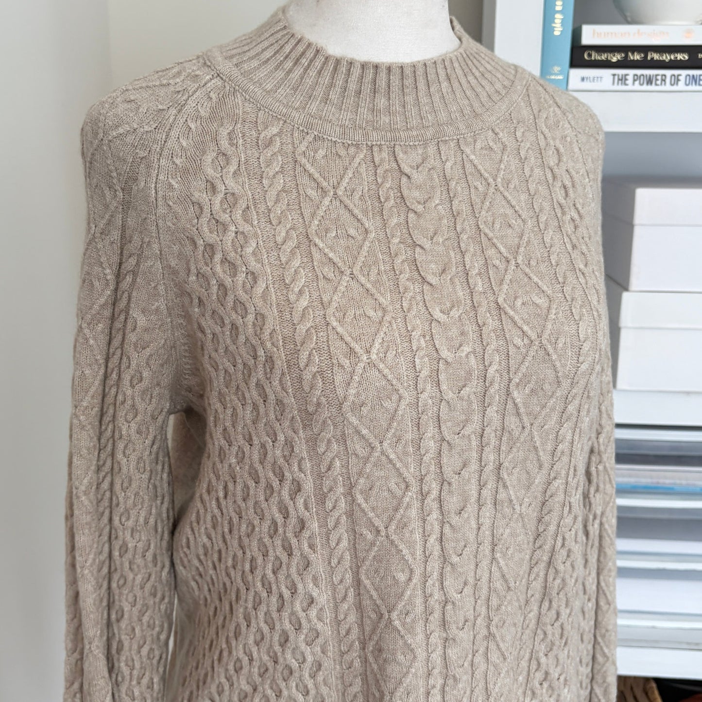 Cyrus Beige Cable Knit Mock Neck Sweater Womens Size Small NEW