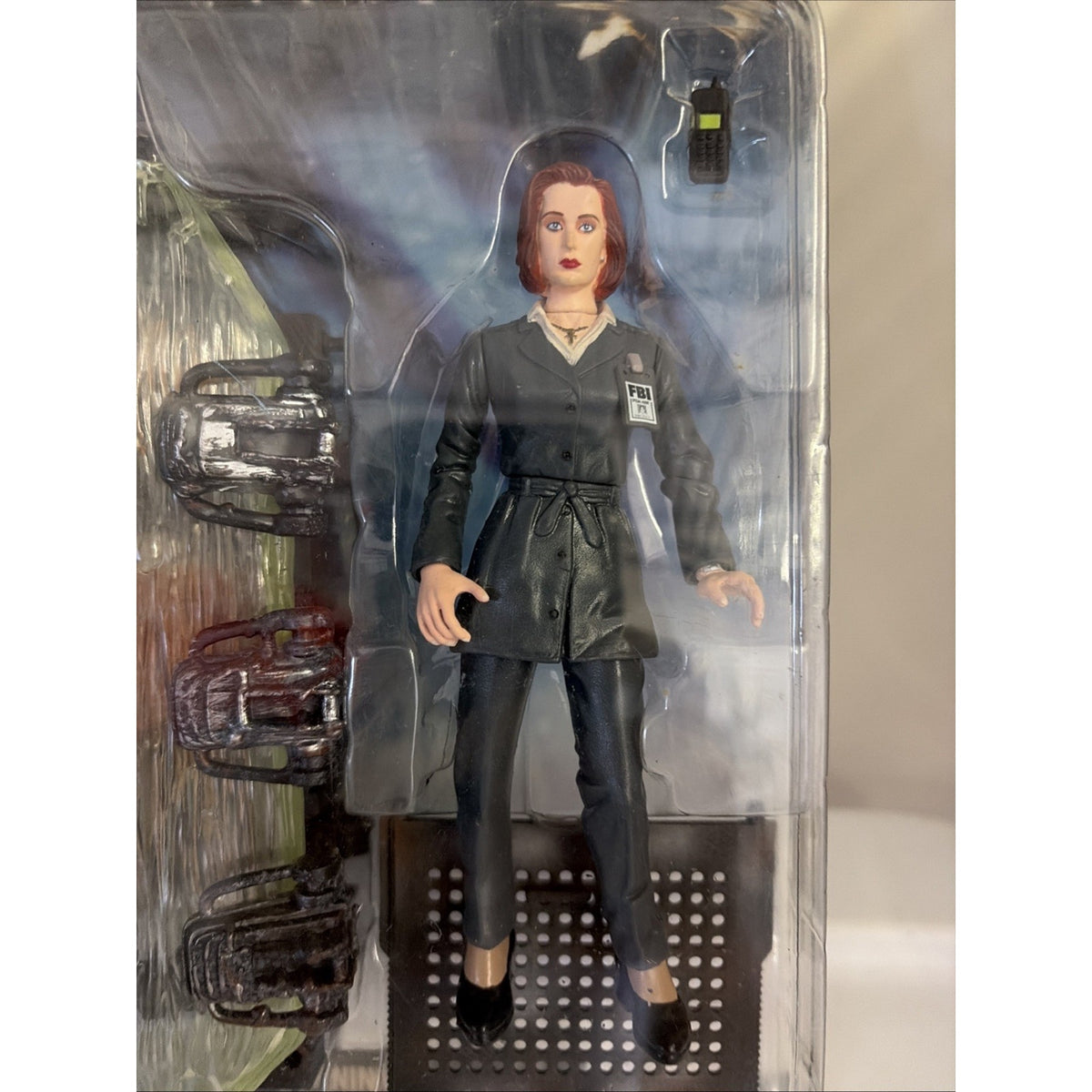 McFarlane Toys The X Files Agent Dana Scully w/ Suit And Case Action Figure