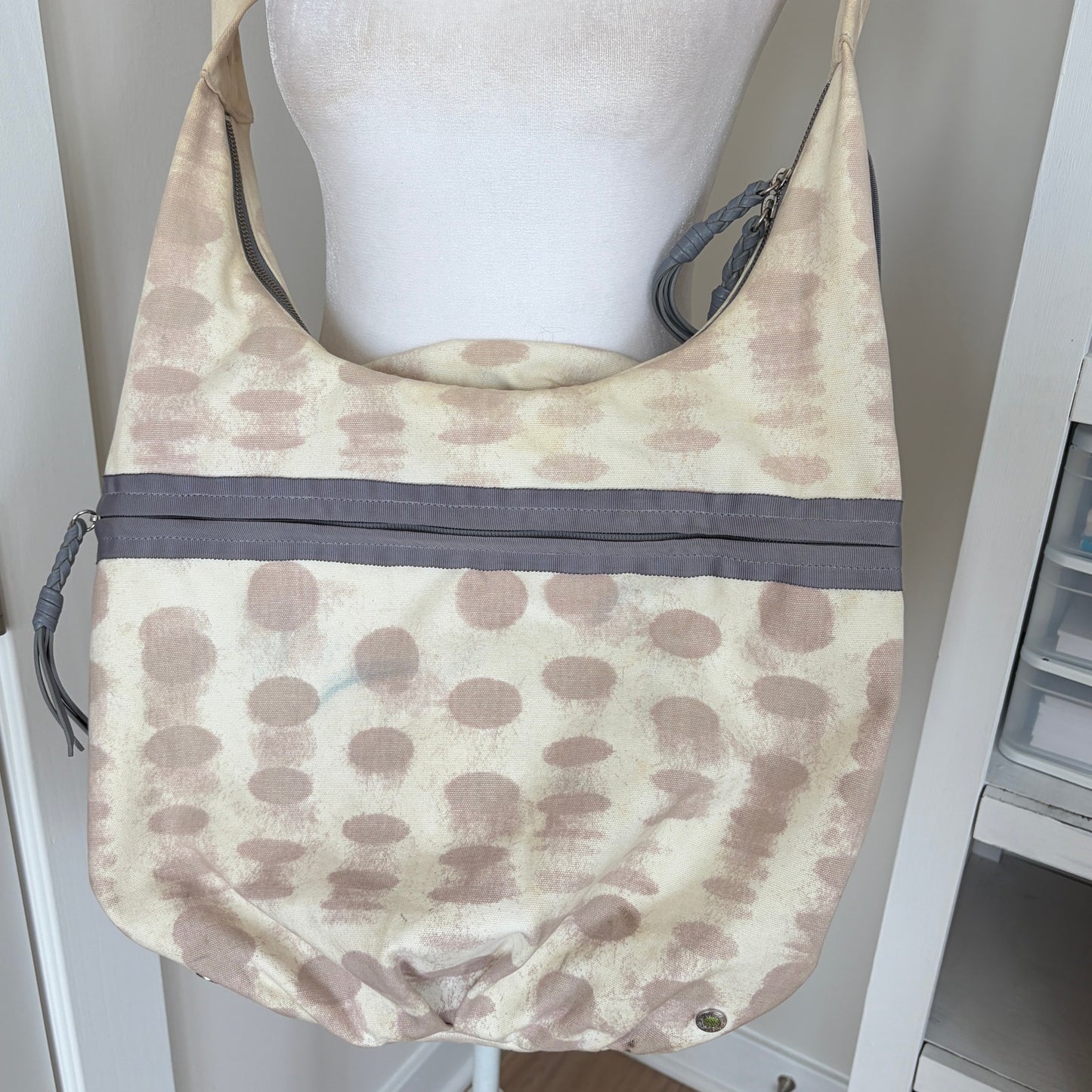 Lululemon Tan Large Slouchy Tote Shoulder Workout Gym Bag