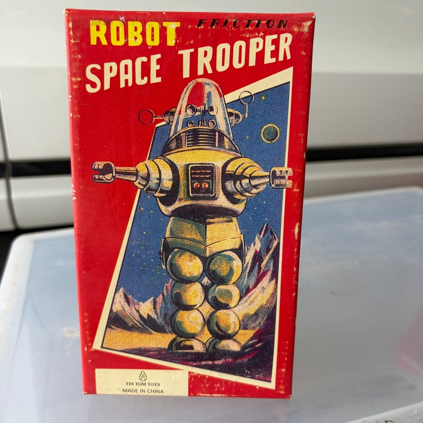 TR2018 Black Robot Space Trooper Friction Crank Tin Robot 7" Tall