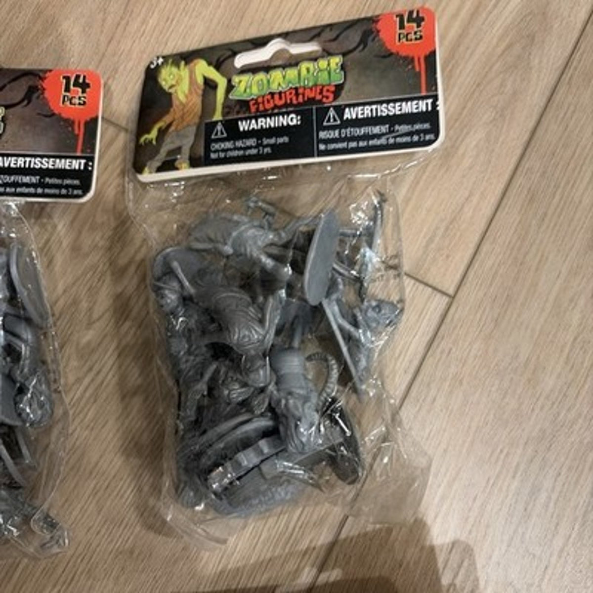 Rare Greenbrier International Zombie Figurines 1:32 LOT 6 Unopened Bags