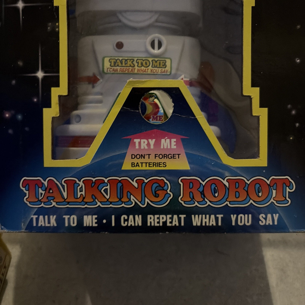 Vintage Chain Fong Toys Talk To Me Talking Robot Toy Battery Operated NEW