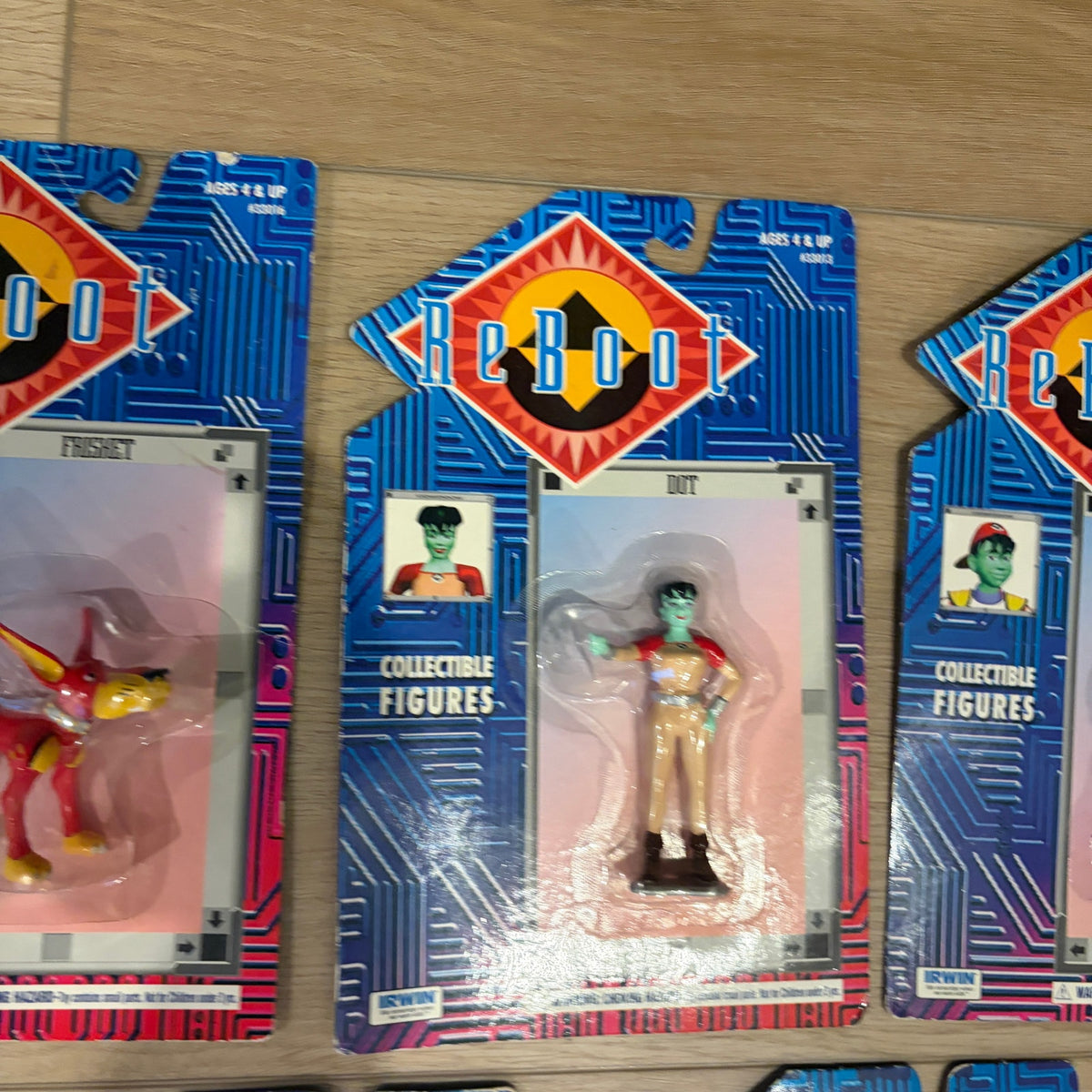 LOT 7 ReBoot Collectible Action Figures Irwin 1995