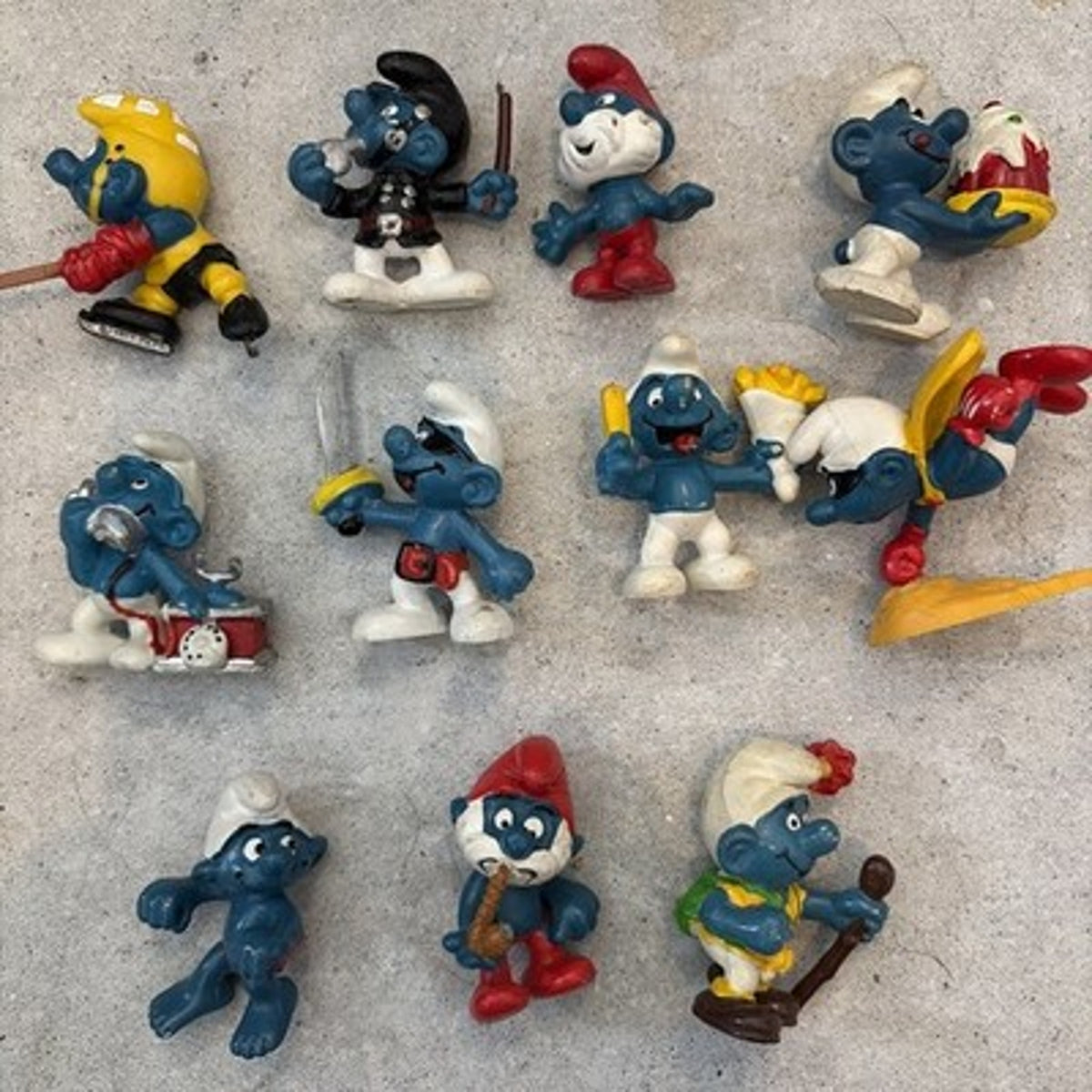 Vintage 70’s/80’s Lot Of 144 Schleich Peyo Various Smurfs Figures