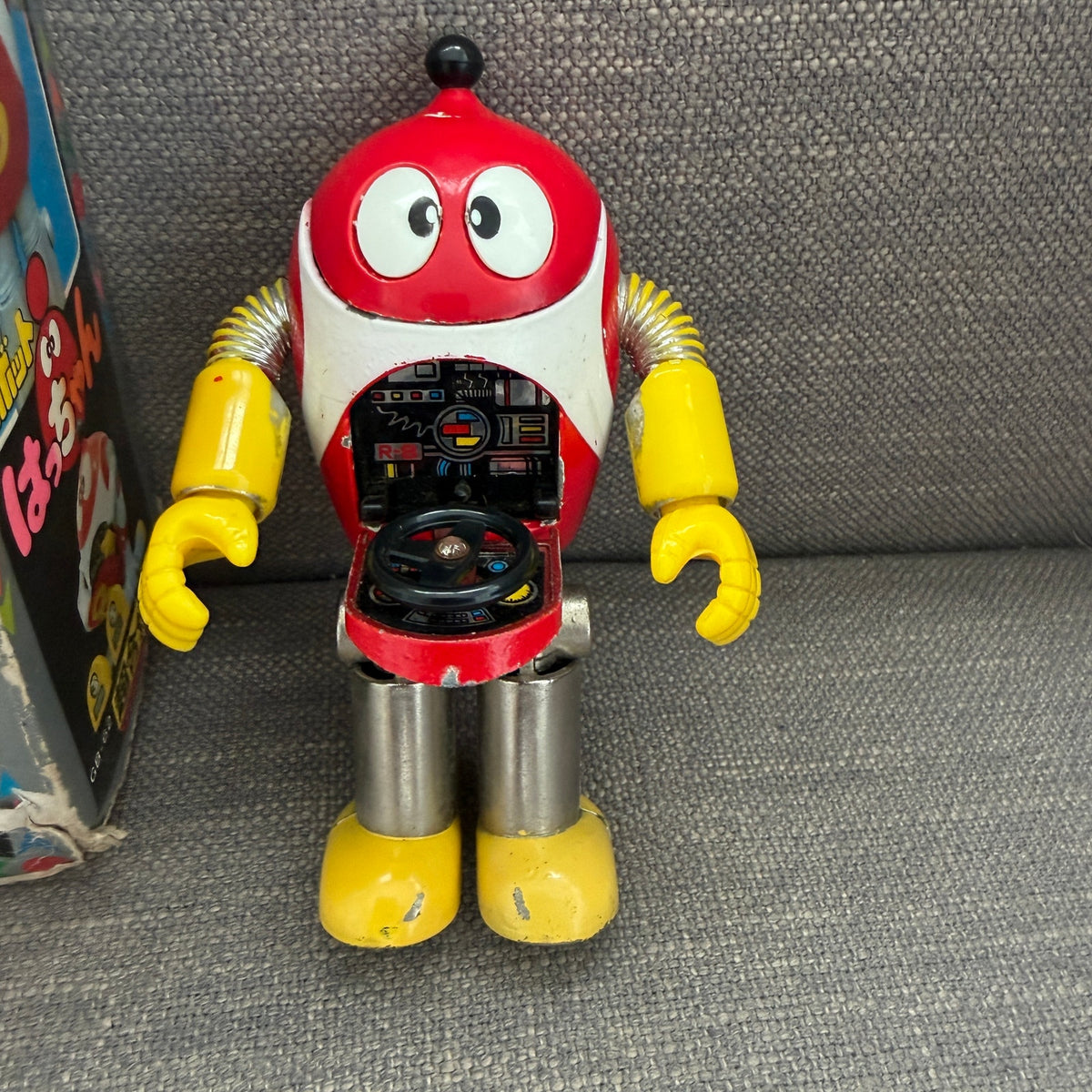 Vintage 1981 Popy Chogokin  GB-62 Godaikin Robot Hacchan With Box 4"
