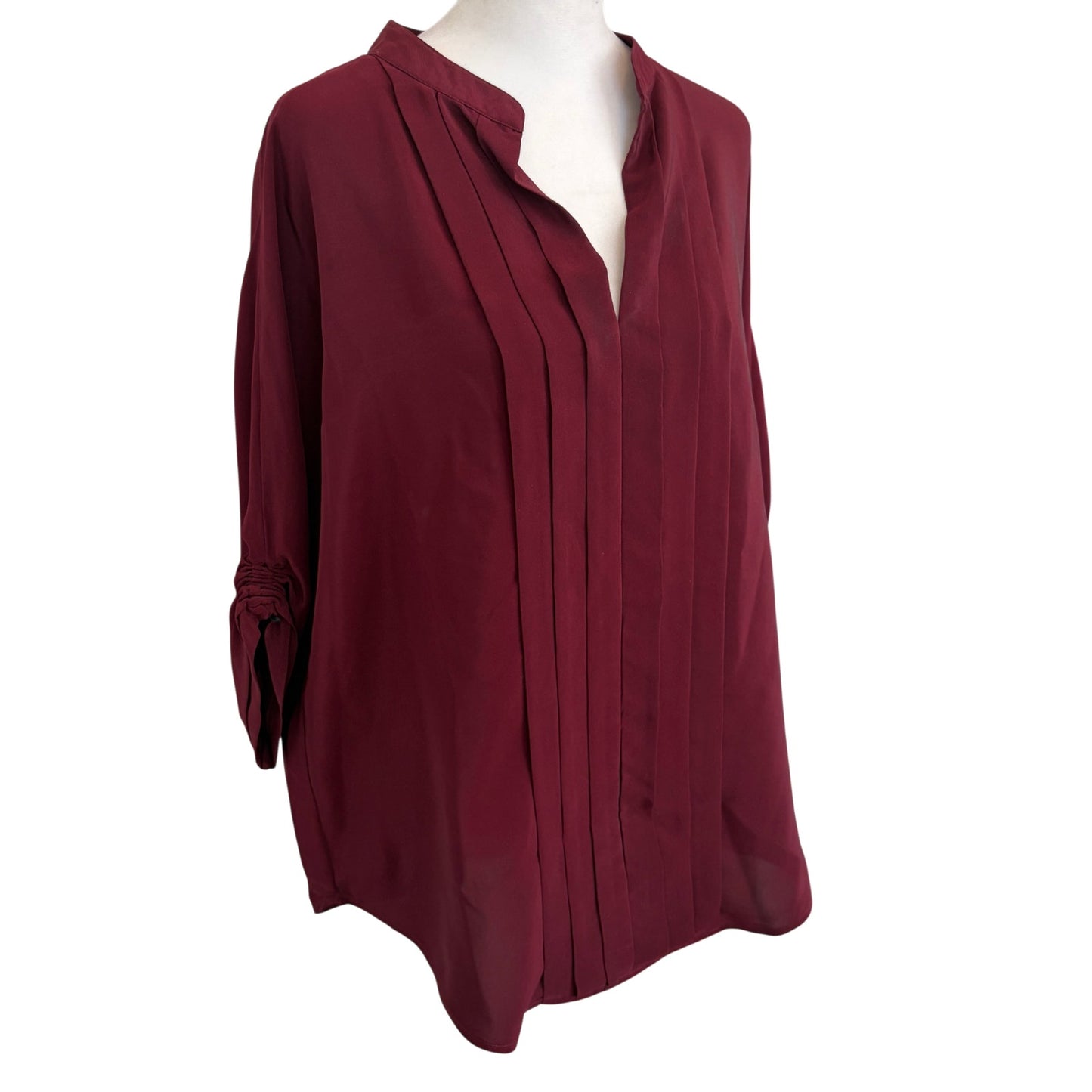 Rungolee Burgundy Pleat Front Short Sleeve Blouse V-Neck Womens Size Medium