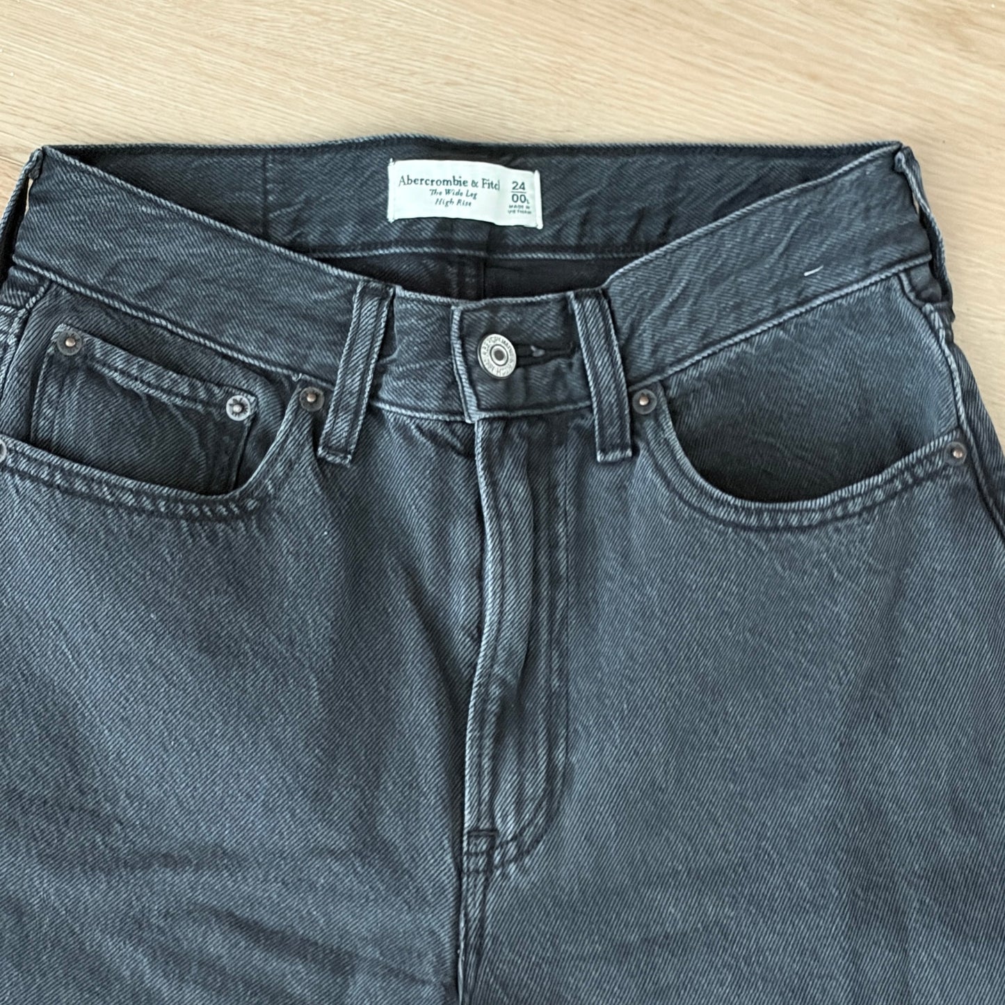 Abercrombie & Fitch The Wide Leg High Rise Jean Black Denim Women Size 24 / 00 L