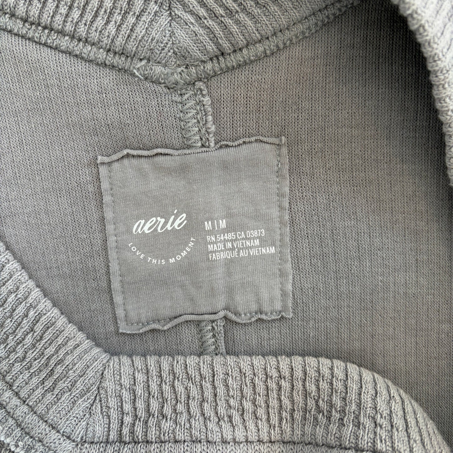 Aerie Gray Waffle Print Boxy Oversize V-Neck Pullover Womens Size Medium