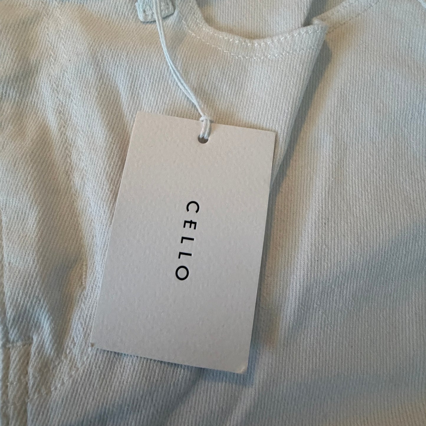 Cello NWT White High Rise Straight Raw Hem Denim Jeans Womens Size 7
